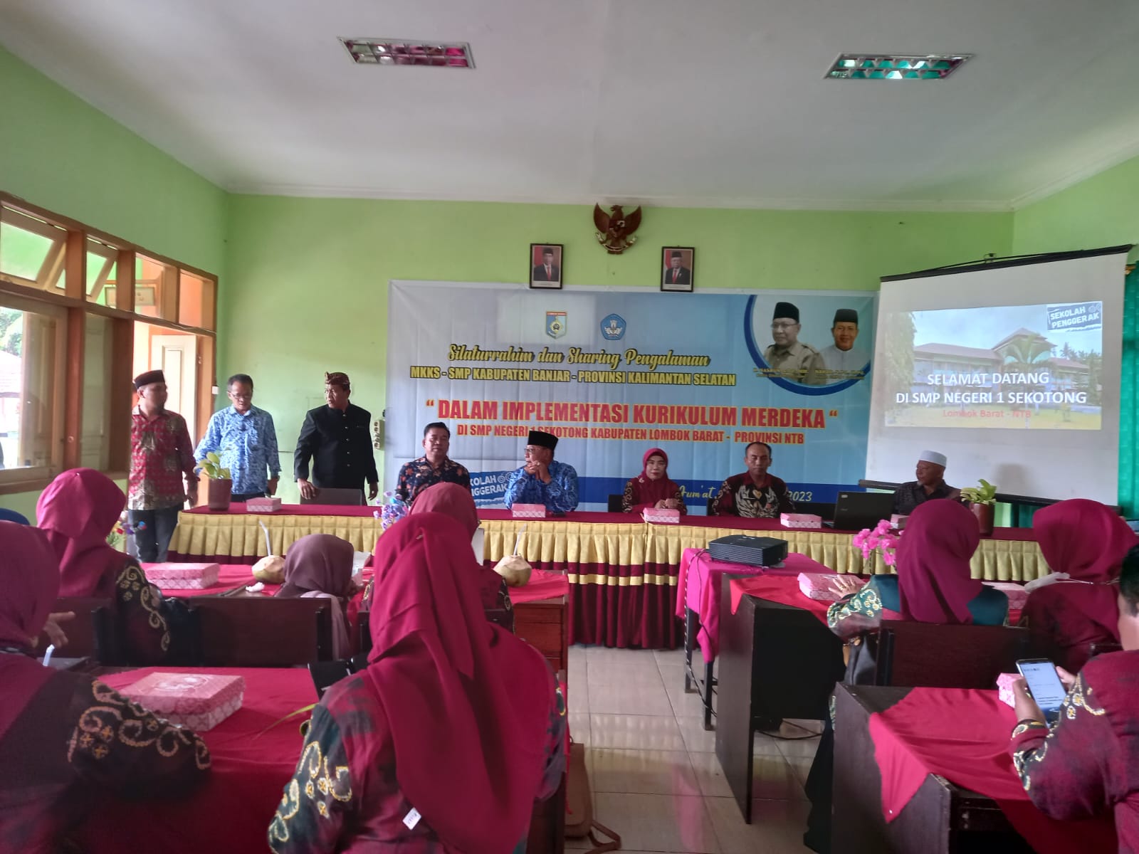 Studi Tiru SMPN 1 Sekotong Lombok Barat